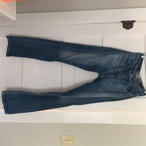 Men’s Buckle Jeans